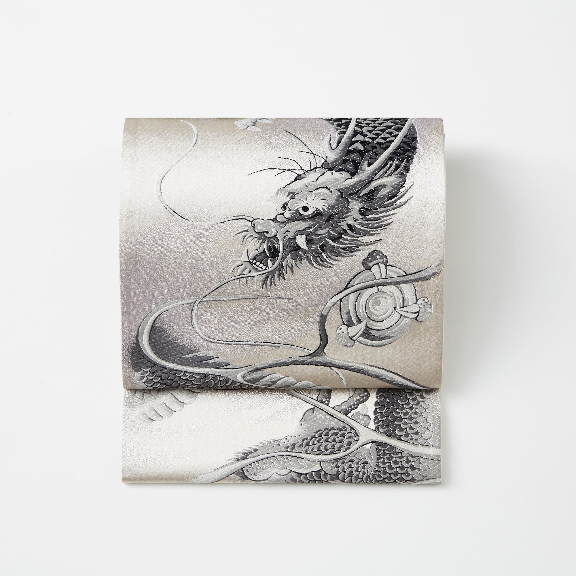 翠雲作 龍の帯【未使用】名古屋帯 作家物 落款あり 竜 辰年 正絹 翠雲作 龍の帯【未使用】名古屋帯 作家物 落款あり 竜 辰年